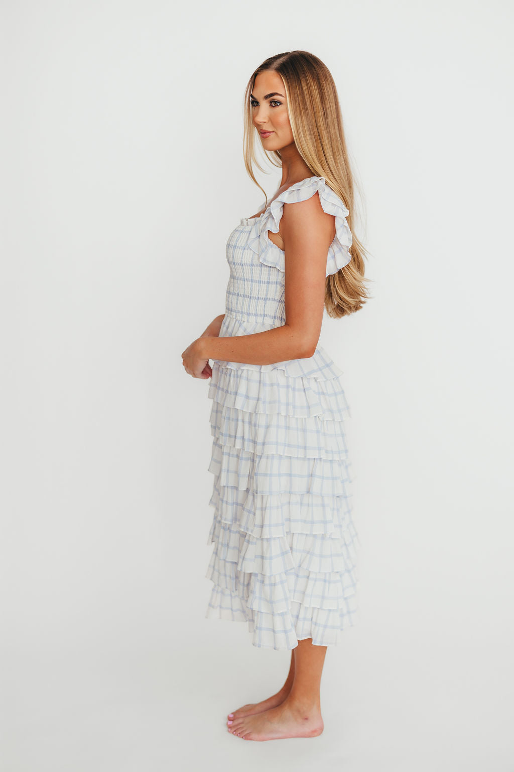 Adelynn Ruffle Midi Dress in White/Blue