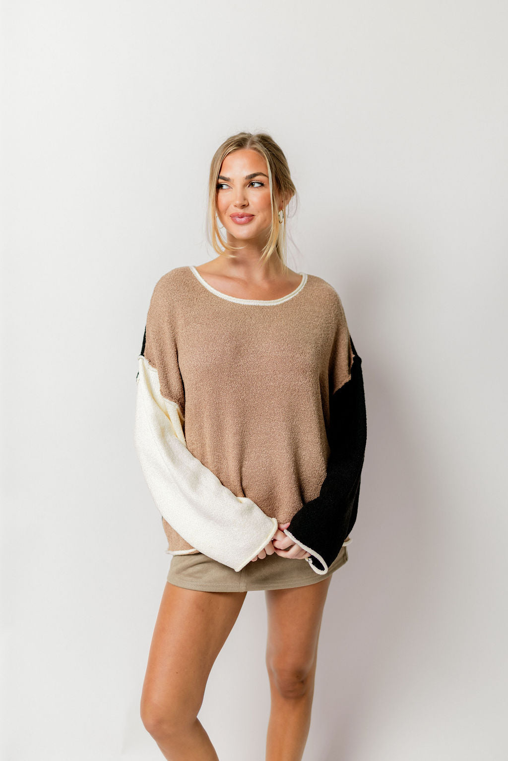 Kit Colorblock Knit Rolled-Edge Sweater in Taupe/Black *Final Sale*