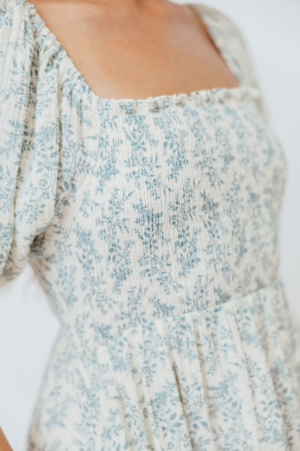 Livvy 100% Cotton Maxi Dress in Blue Foliage - Bump Friendly & Inclusive Sizing