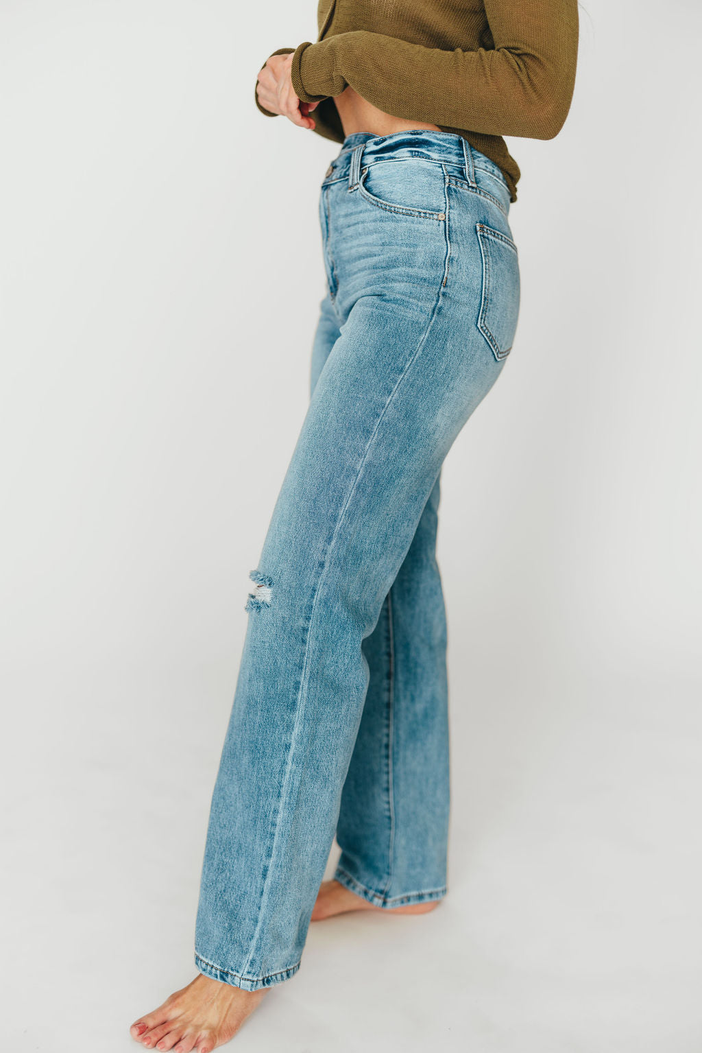 Tiffany 90s High-Rise Crisscross Waist Straight Jeans in Light Wash