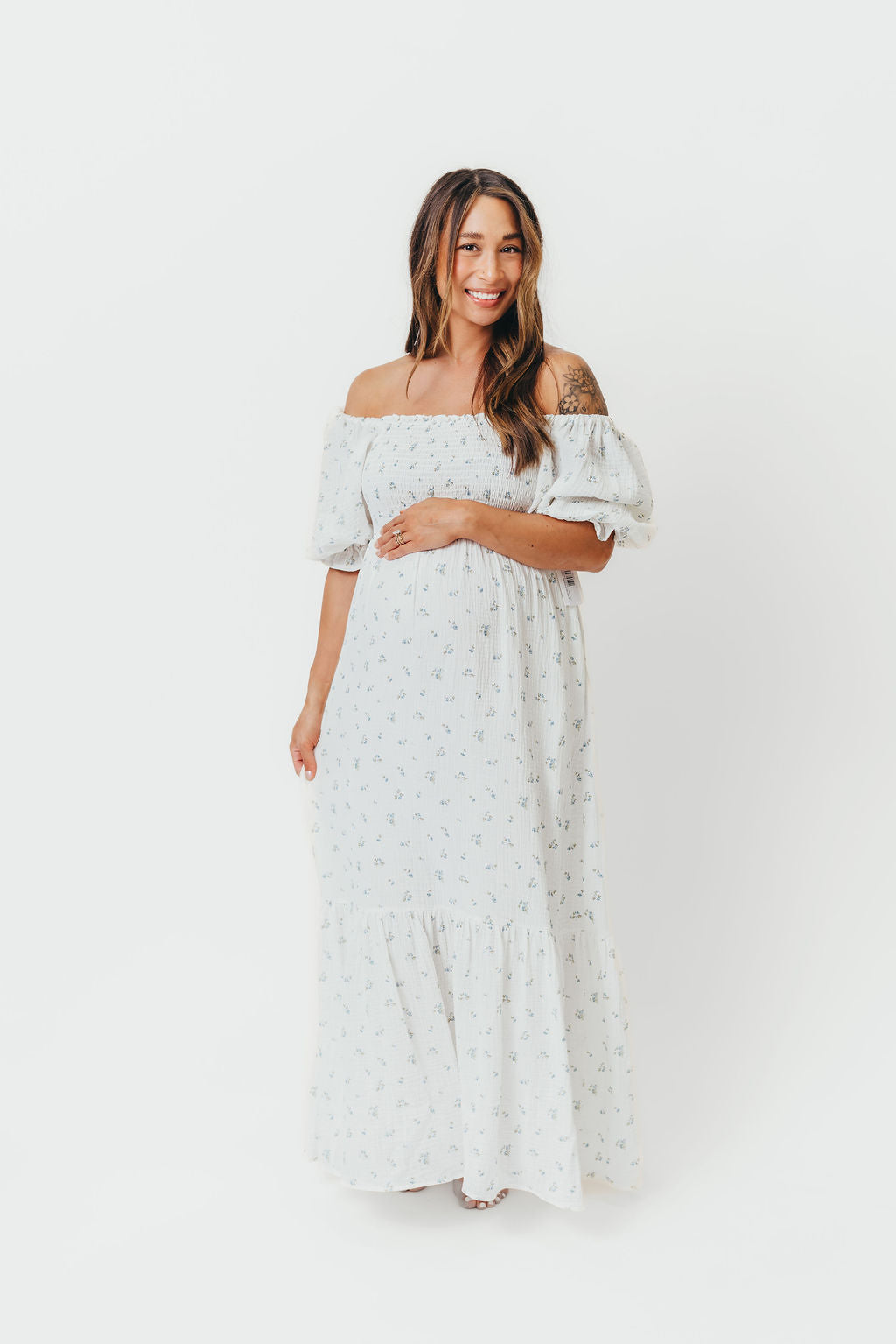 Livvy 100% Cotton Maxi Dress in Off-White / Blue Floral - Bump Friendly & Inclusive Sizing