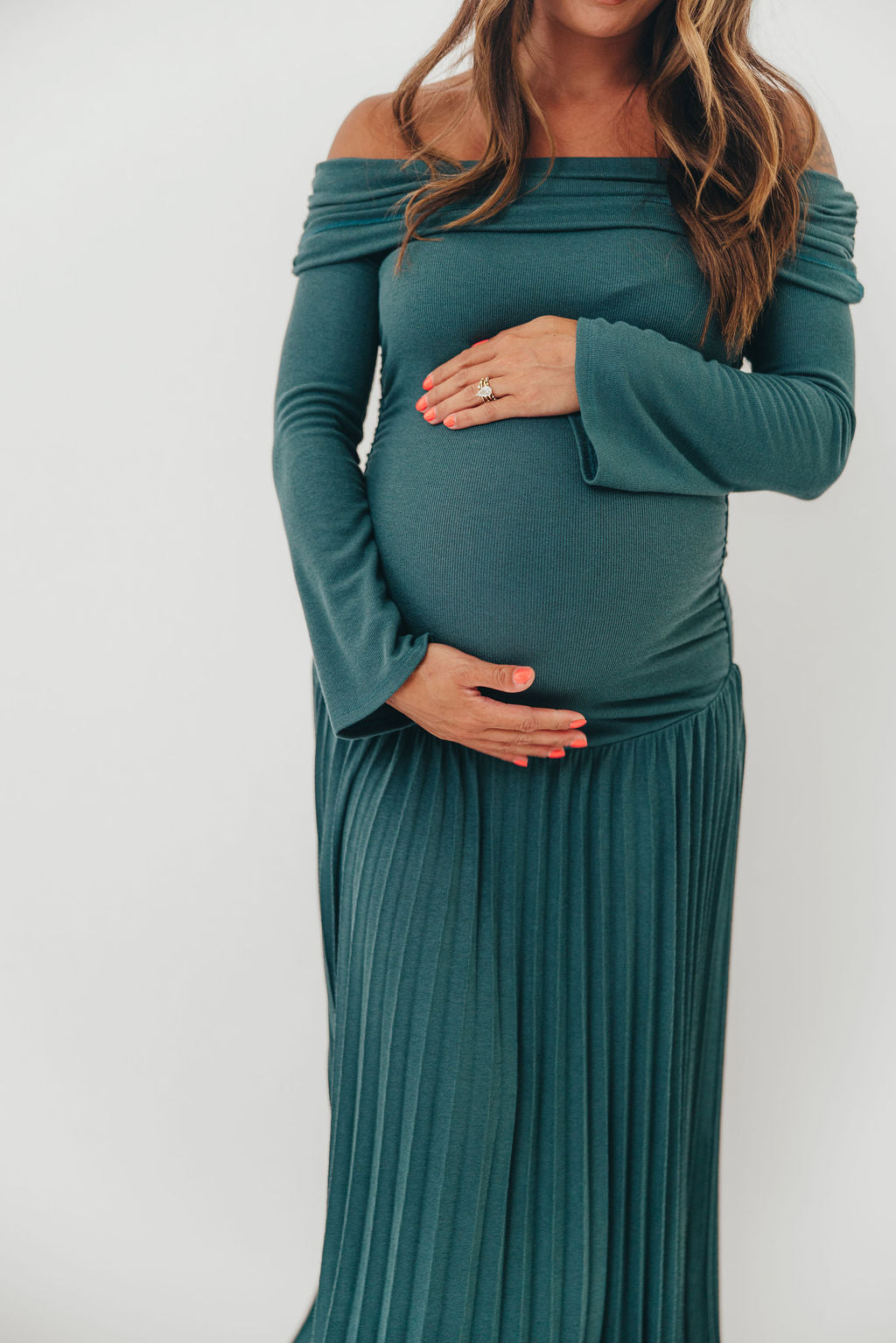 Lennox Long Sleeve Maxi Dress in Green- Bump Friendly *Final Sale*