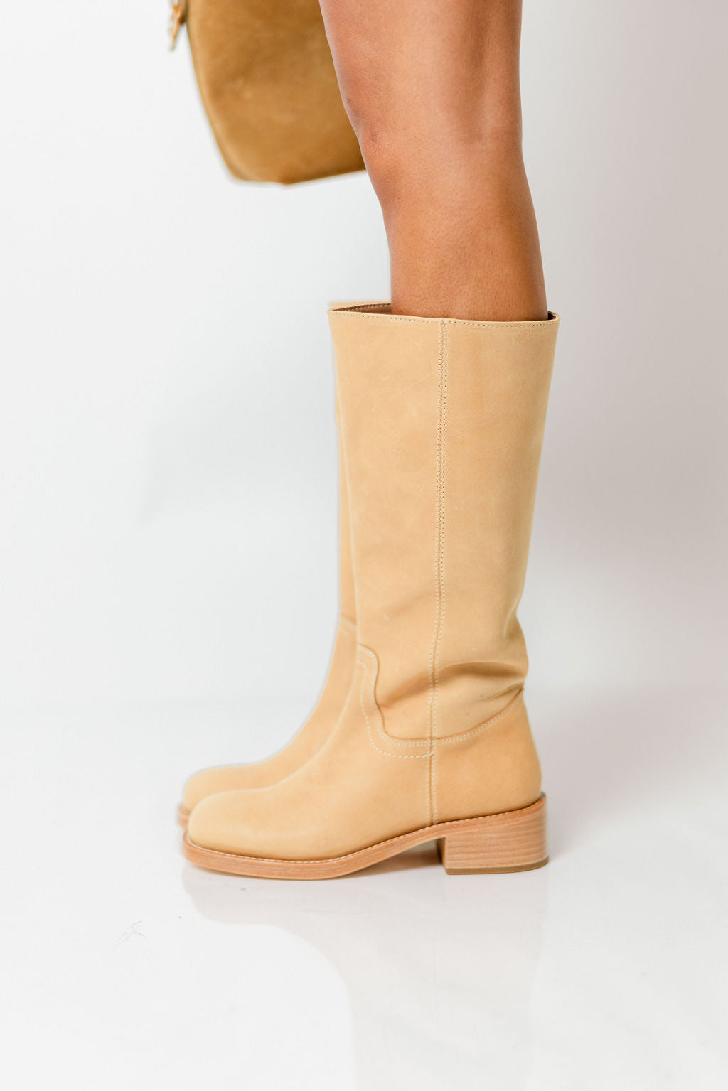 Riggs Boots in Banana Leather