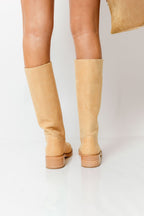 Riggs Boots in Banana Leather