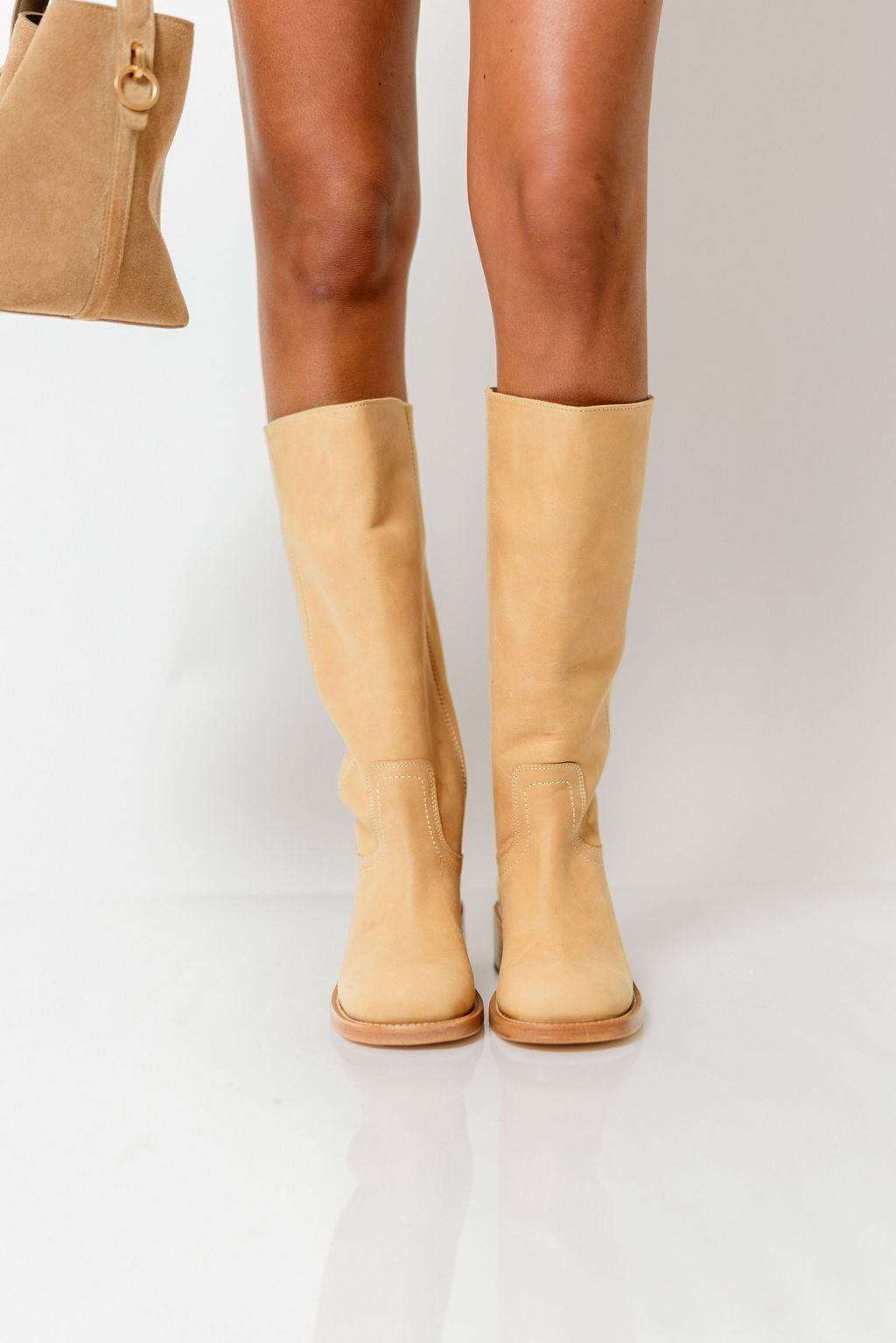 Riggs Boots in Banana Leather