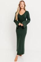 Hearth V-Neck Maxi Dress in Evergreen - Bump Friendly *Final Sale*