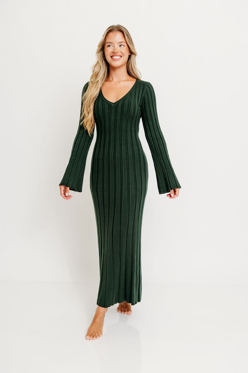Hearth V-Neck Maxi Dress in Evergreen - Bump Friendly *Final Sale*