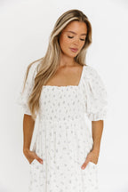 Livvy 100% Cotton Maxi Dress in Off-White / Blue Floral - Bump Friendly & Inclusive Sizing