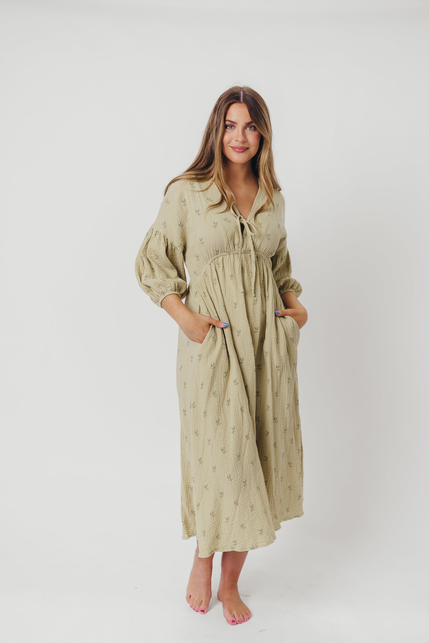 Hunter 100% Cotton Gauze Midi Dress in Thyme/Sage Foliage - Bump Friendly & Inclusive Sizing (XS-3XL)