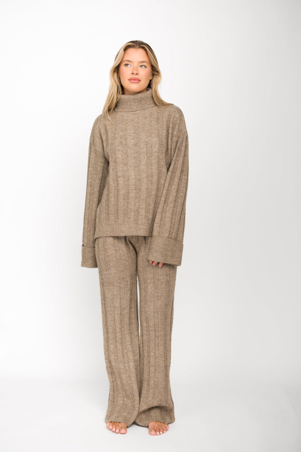 Kai Thick Ribbed Knit Two Piece Sweater Set in Taupe