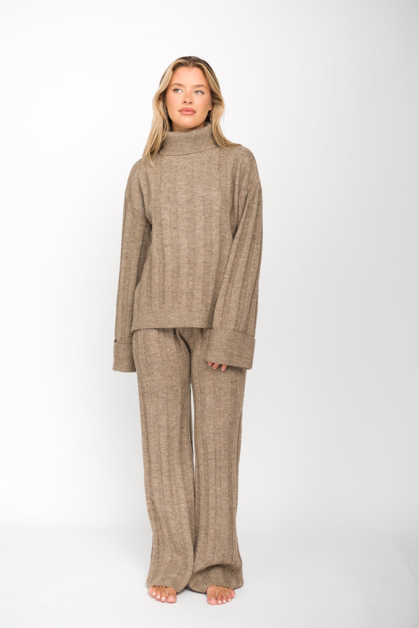Kai Thick Ribbed Knit Two Piece Sweater Set in Taupe