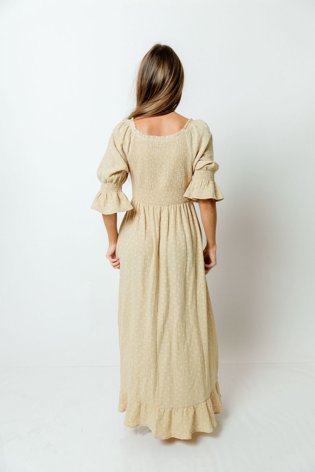 Sienna 100% Cotton Puff Sleeve Maxi Dress in Muted Gold Foliage - Bump Friendly *Final Sale*